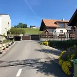 Gemuetliches Doppelzimmer Mit Gartenblick Und Oev Privat bolig *