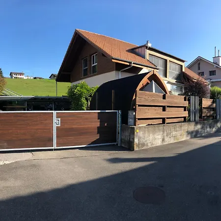 民宿 Gemuetliches Doppelzimmer Mit Gartenblick Und Top Oev *