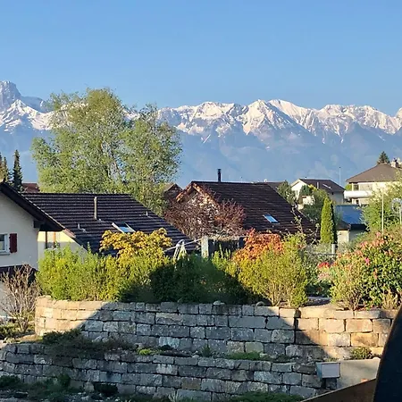 民宿 Gemuetliches Doppelzimmer Mit Gartenblick Und Top Oev