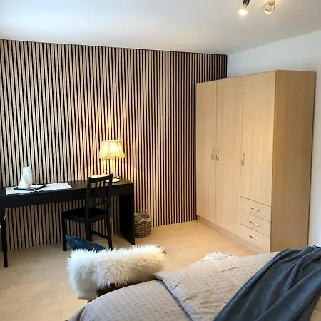 Pansiyon Zulg-doppelzimmer Mit Gartenblick *