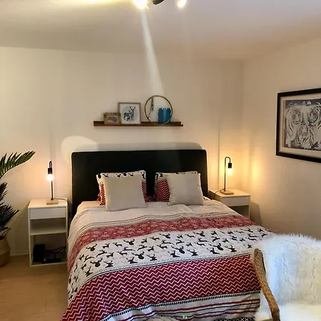 Zulg-doppelzimmer Mit Gartenblick