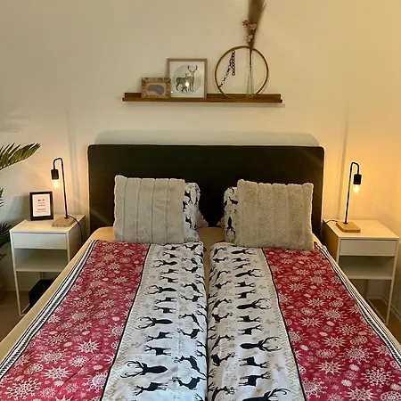 Gemuetliches Doppelzimmer Mit Gartenblick Und Oev