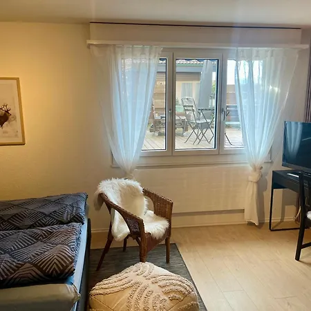 Gemuetliches Doppelzimmer Mit Gartenblick Und Oev