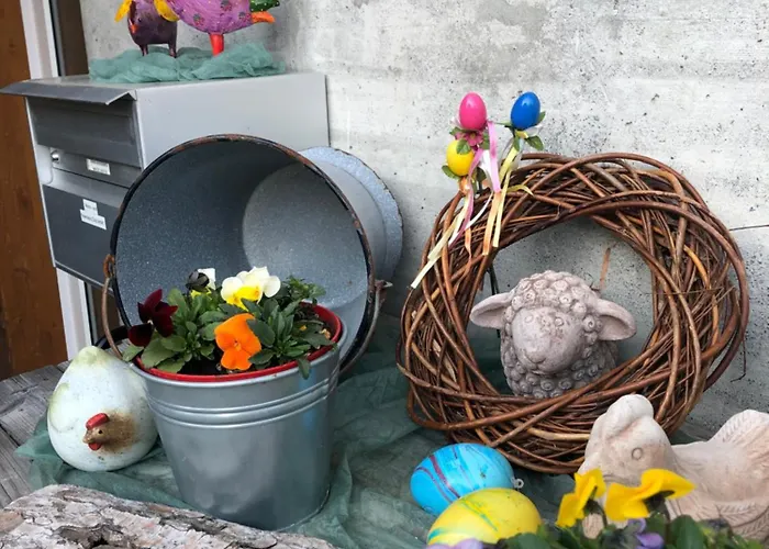 Gemuetliches Doppelzimmer Mit Gartenblick Und Oev Homestay szállás