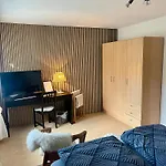 Gemuetliches Doppelzimmer Mit Gartenblick Und Oev *