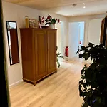Habitación en casa particular Gemuetliches Doppelzimmer Mit Gartenblick Und Oev Steffisburg