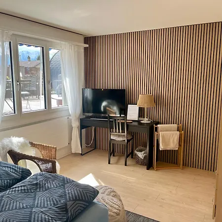 Gemuetliches Doppelzimmer Mit Gartenblick Und Oev Habitación en casa particular